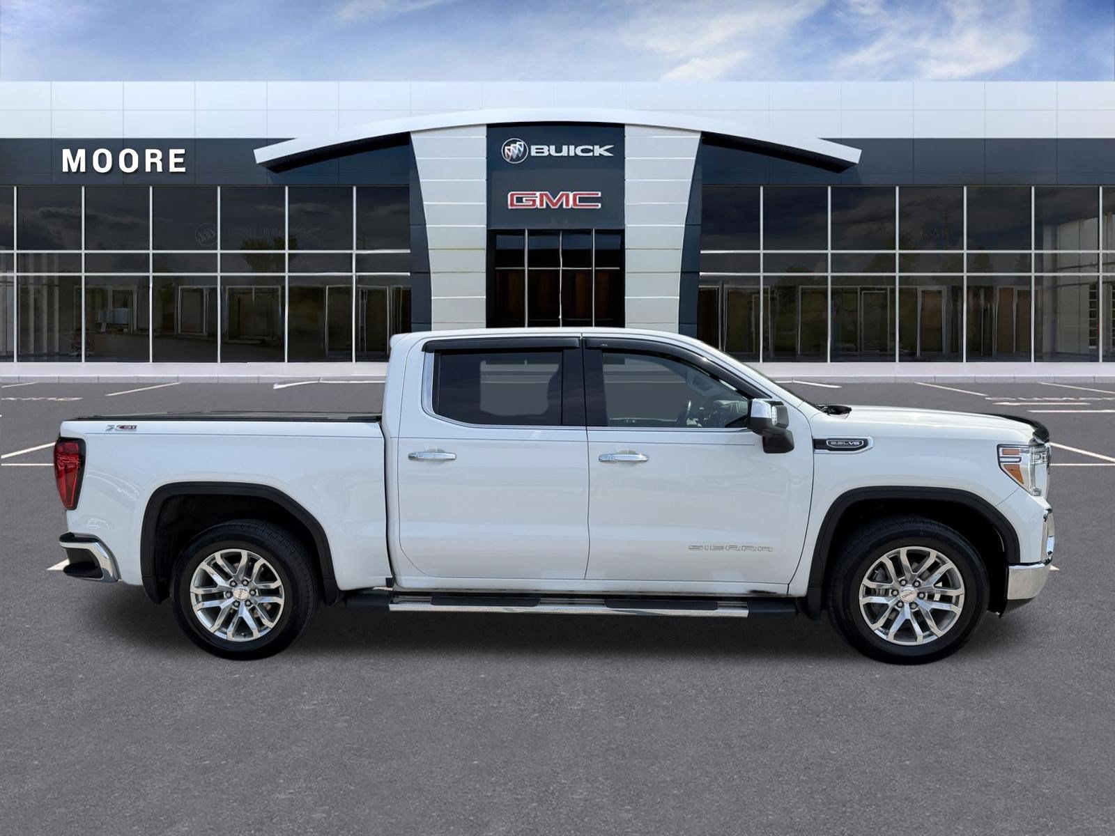 Used 2021 GMC Sierra 1500 SLT w/ X31 Off-Road Package AWD/4WD image 2