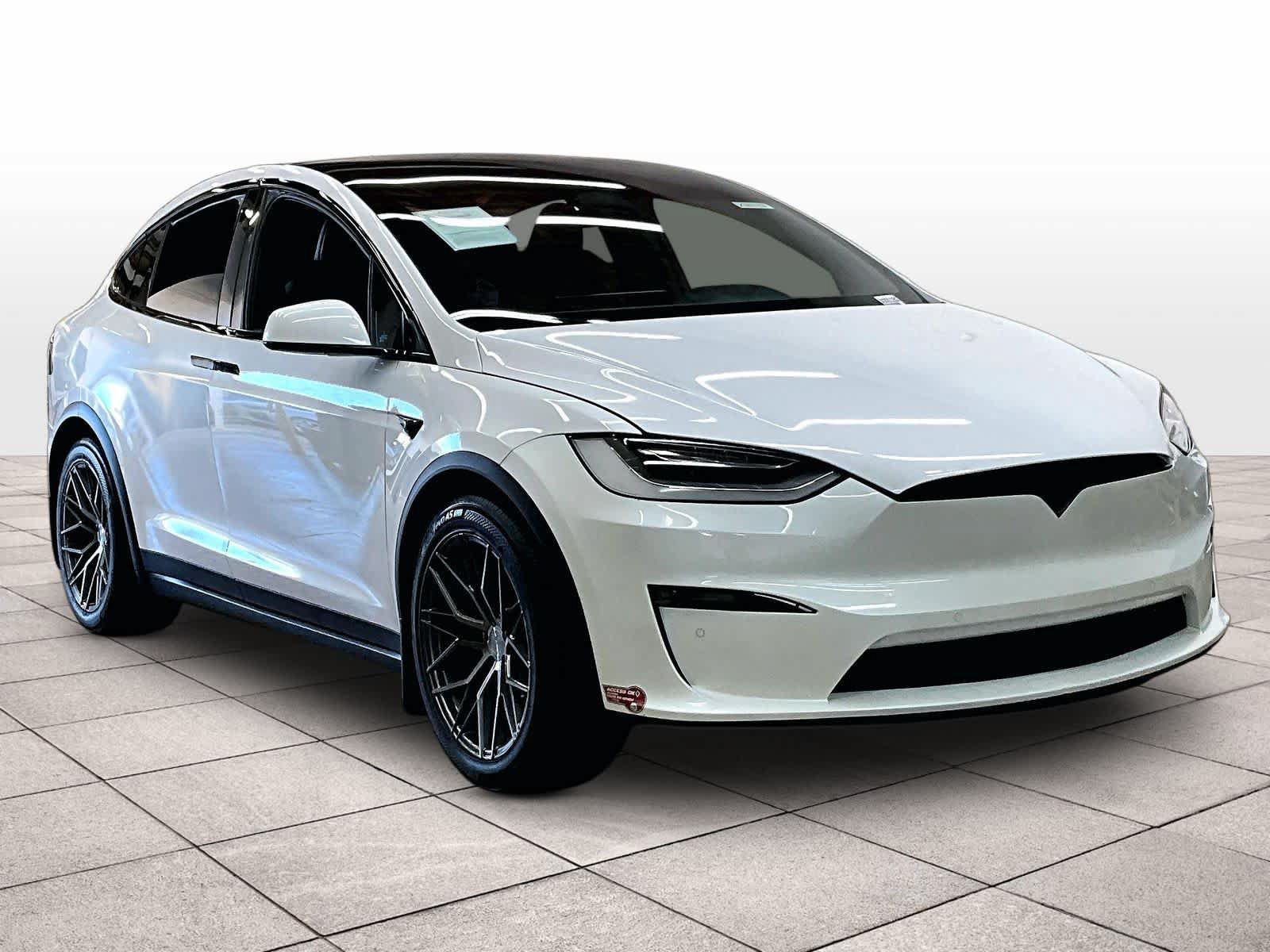 Used 2022 Tesla Model X AWD/4WD image 2