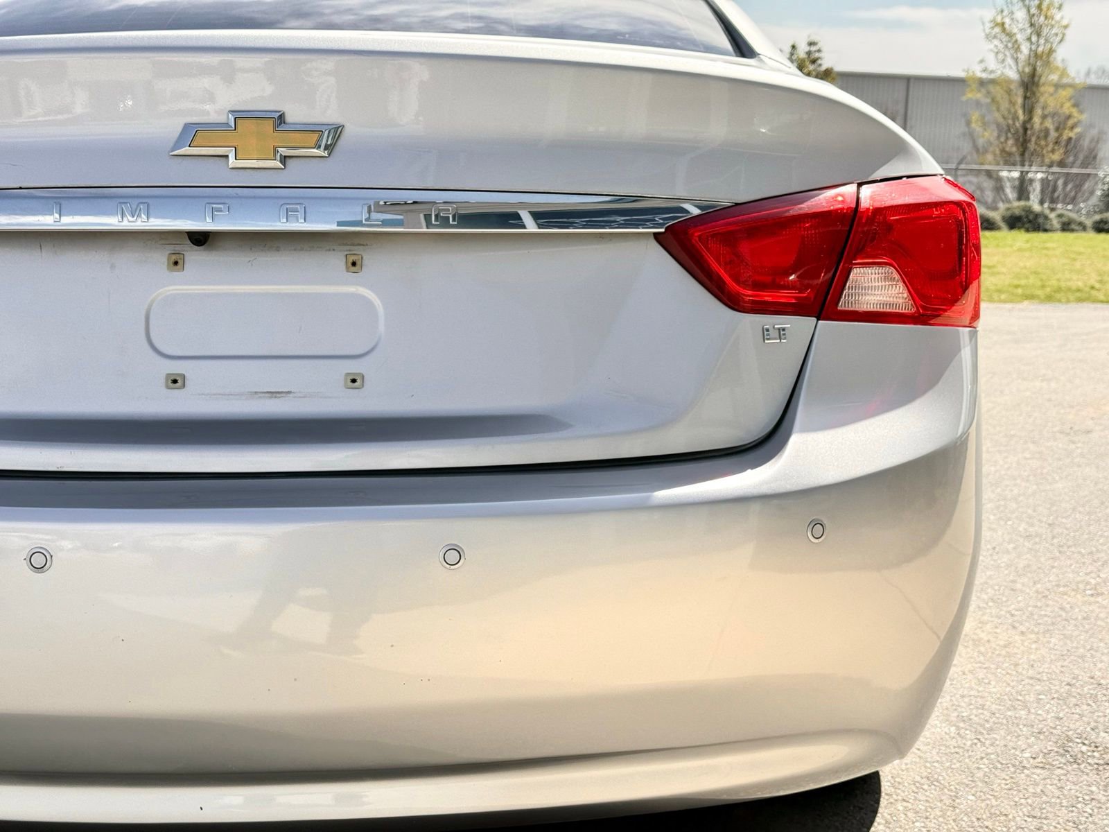 Used 2017 Chevrolet Impala LT image 14