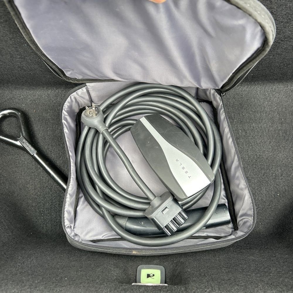 Used 2019 Tesla Model S 100D AWD/4WD image 16