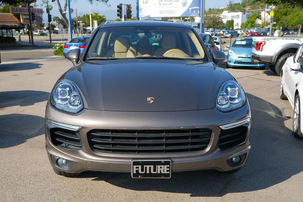 Used 2015 Porsche Cayenne S AWD/4WD image 2