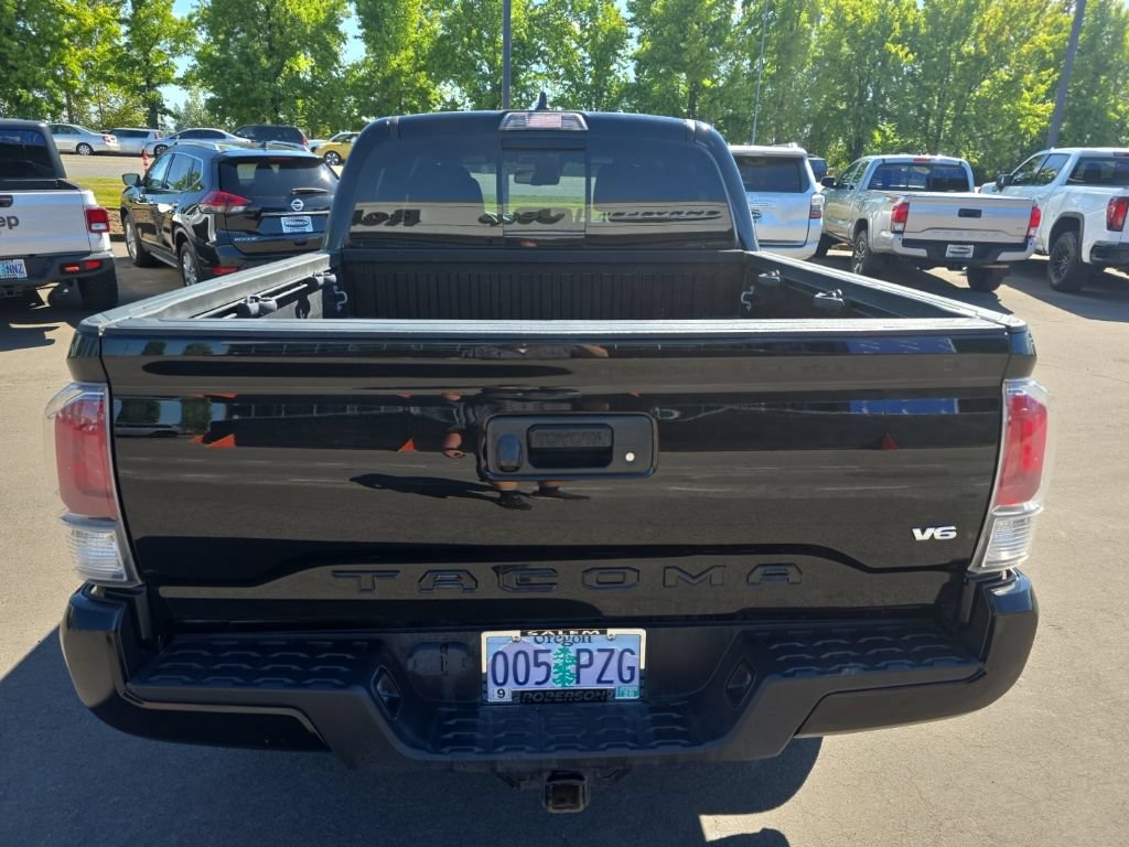 Used 2022 Toyota Tacoma TRD Sport AWD/4WD image 4