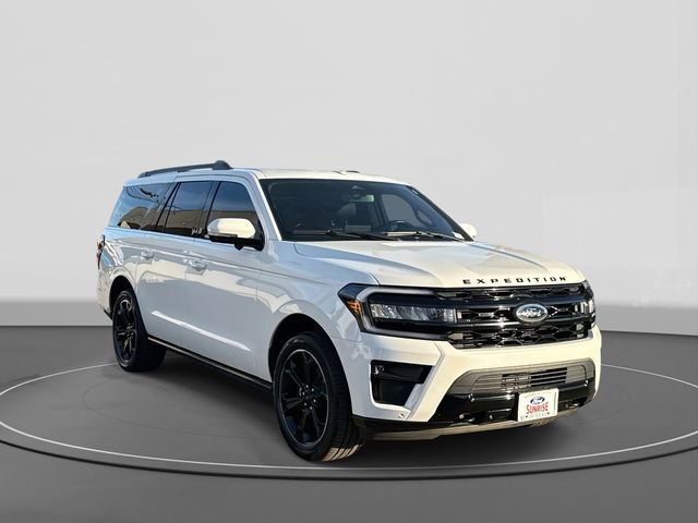 Used 2022 Ford Expedition Max Limited image 4