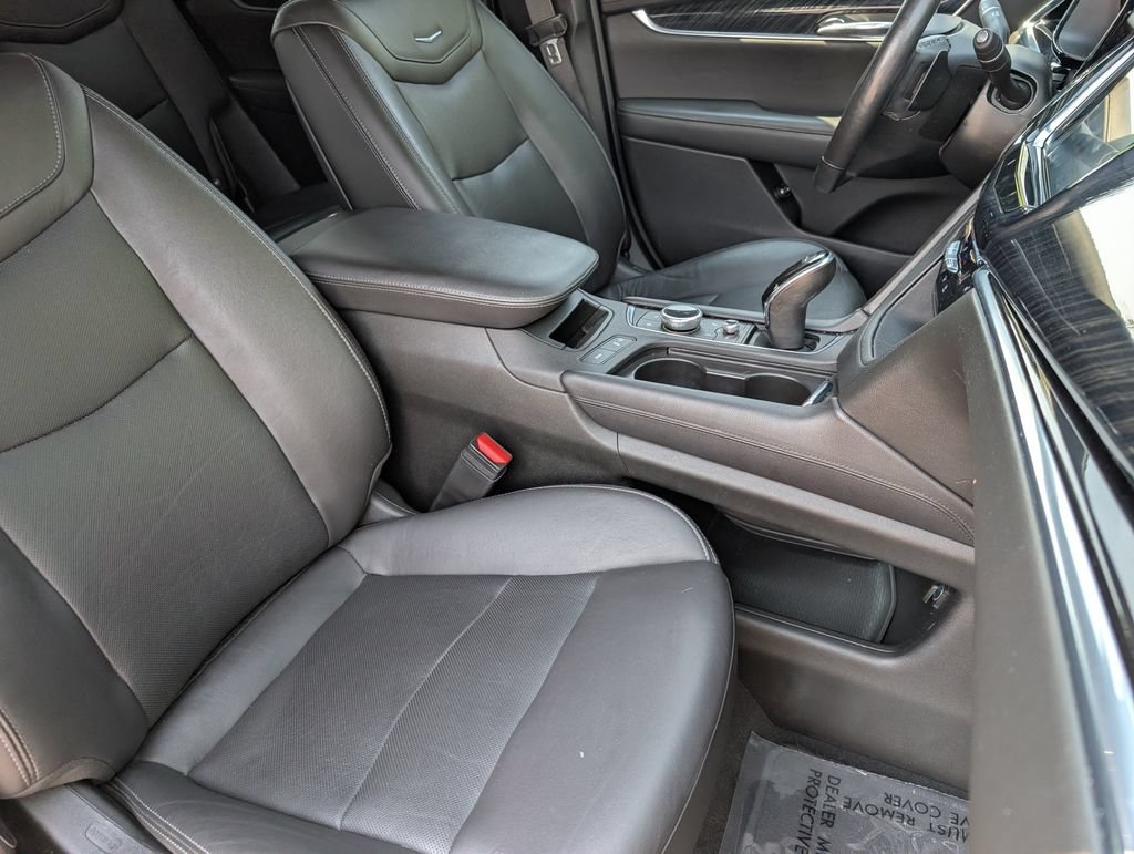 Used 2020 Cadillac XT6 Premium Luxury AWD/4WD image 22