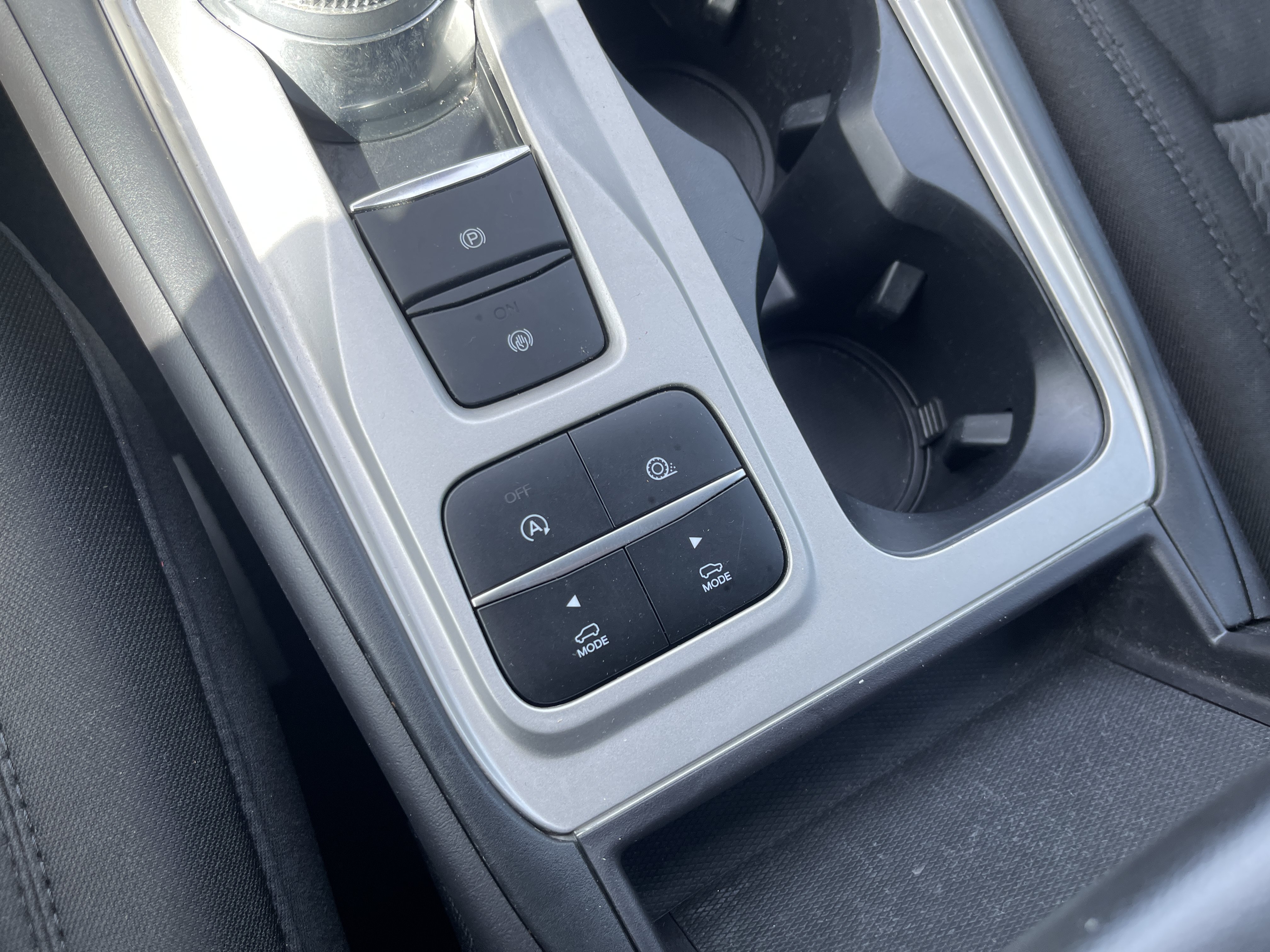 Used 2024 Ford Explorer XLT RWD image 28