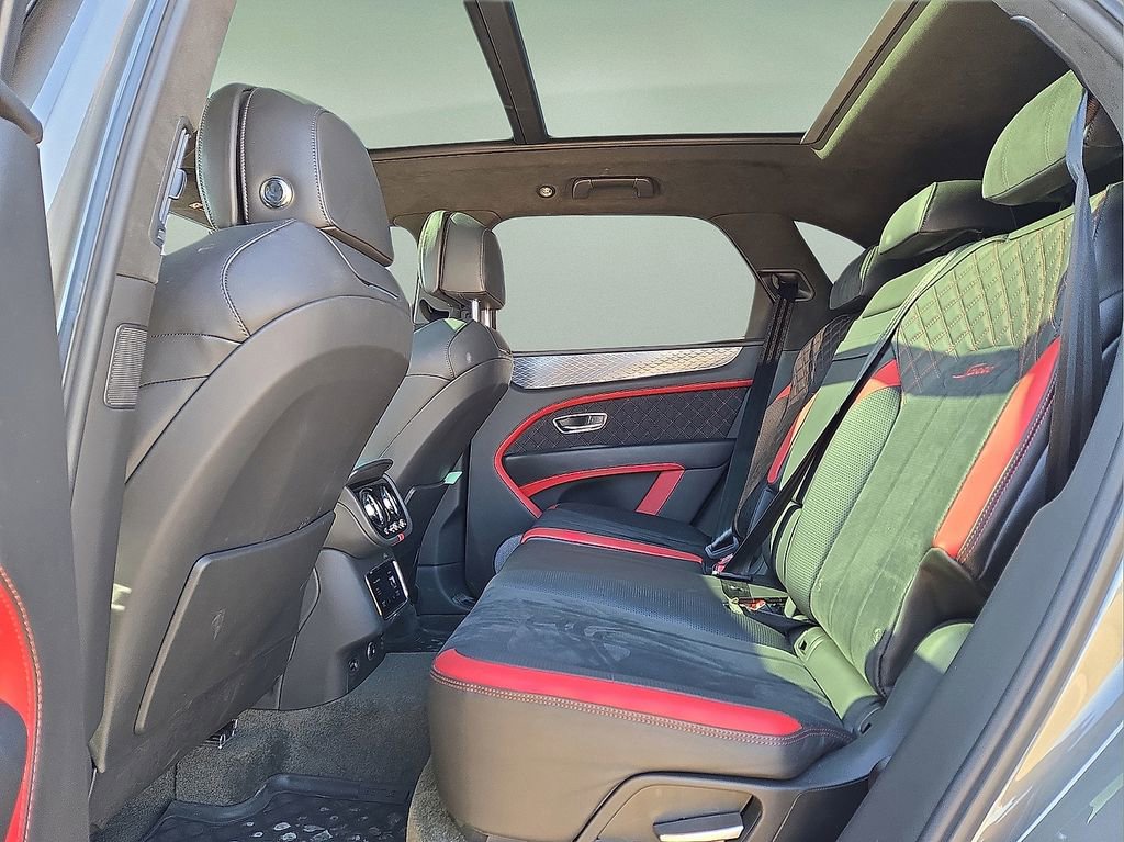 Used 2021 Bentley Bentayga Speed image 17