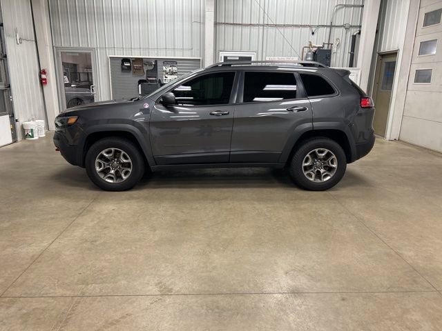 Used 2019 Jeep Cherokee Trailhawk w/ Cold Weather Group image 8