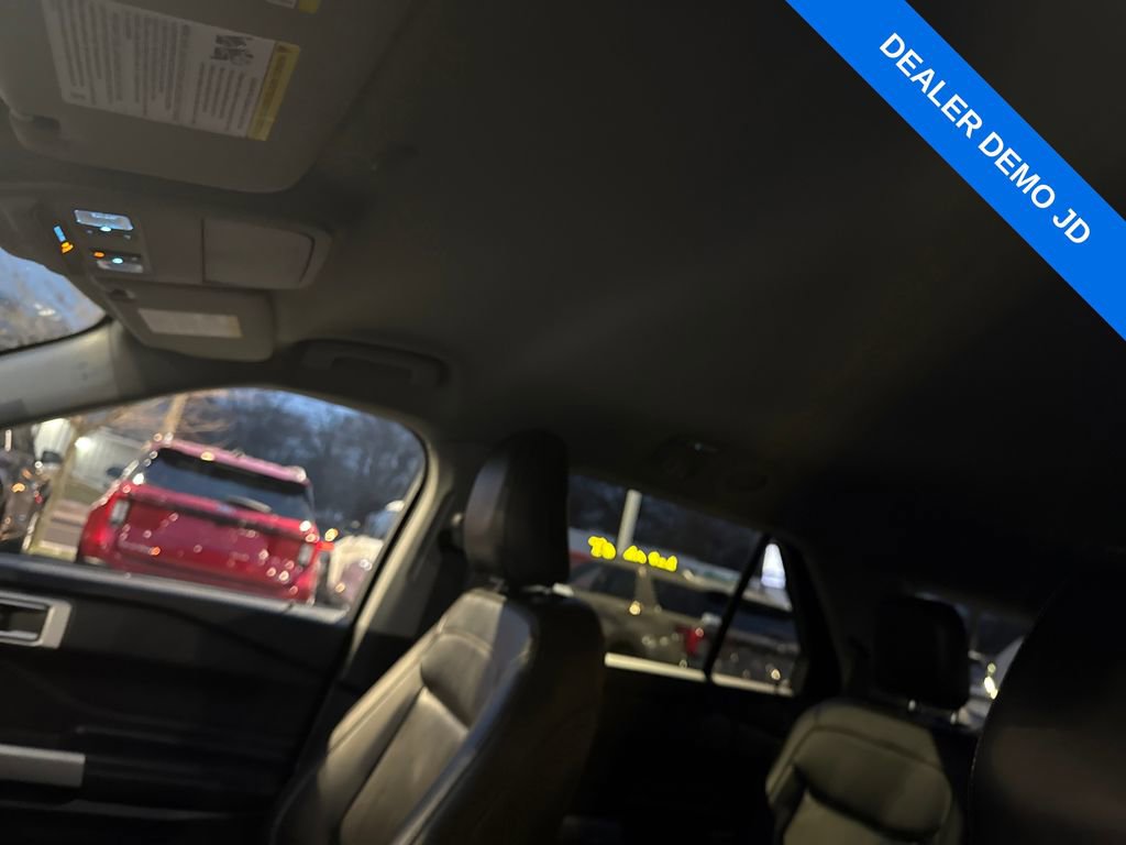 Used 2023 Ford Explorer XLT w/ Equipment Group 202A image 21