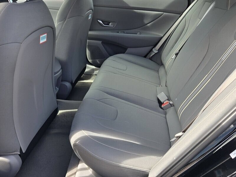 New 2026 Hyundai Elantra SEL Sport Premium FWD image 6