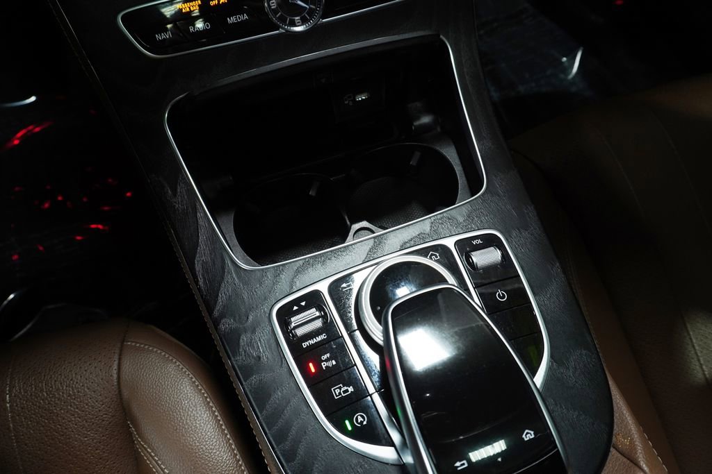 Used 2020 Mercedes-Benz E 350 4MATIC Sedan image 22