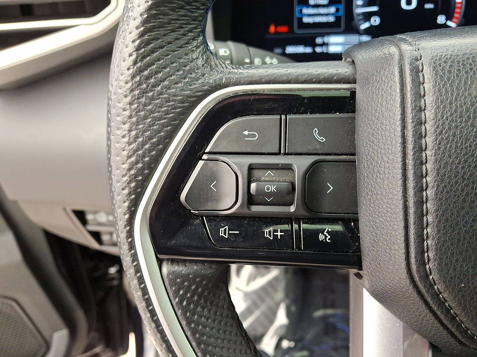 Used 2024 Toyota Tundra Platinum image 17