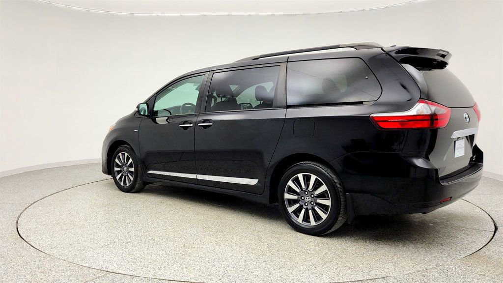 Used 2020 Toyota Sienna Limited Premium image 7