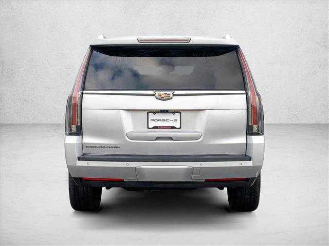 Used 2018 Cadillac Escalade Premium Luxury image 7