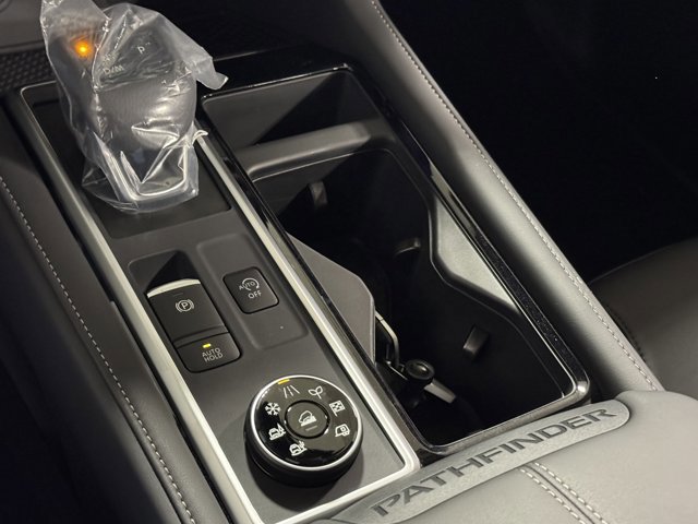 New 2026 Nissan Pathfinder SL image 23