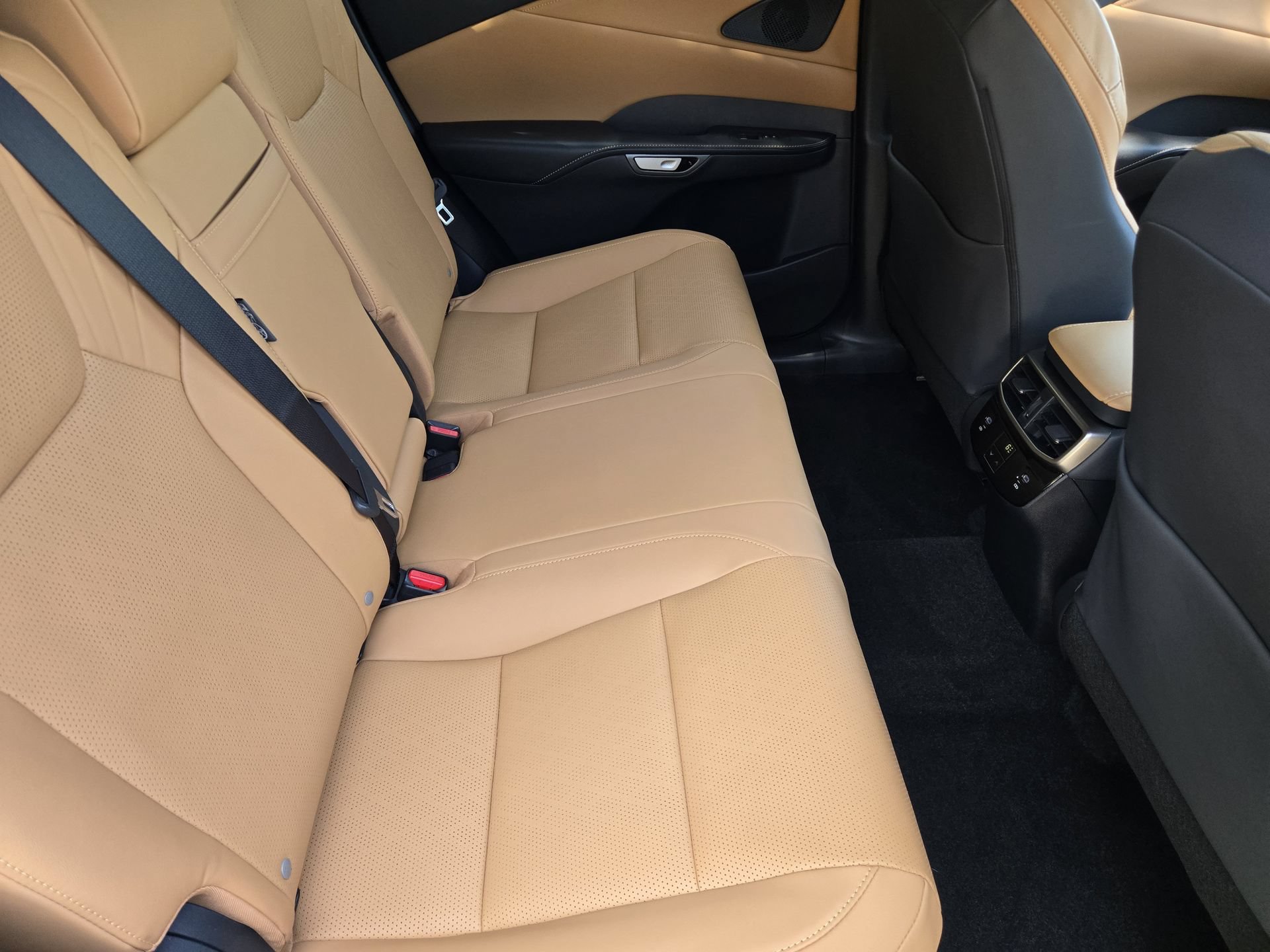 Used 2025 Lexus RX 350 Premium Plus FWD image 27
