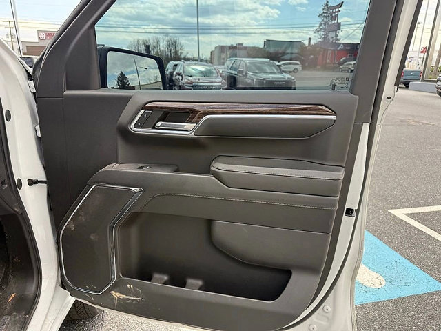 Used 2024 GMC Sierra 1500 Elevation image 23
