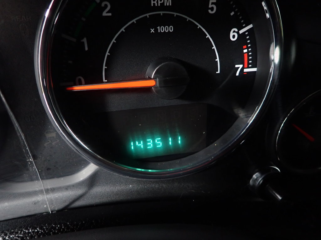 Used 2013 Jeep Wrangler Unlimited Sahara w/ Dual Top Group AWD/4WD image 36