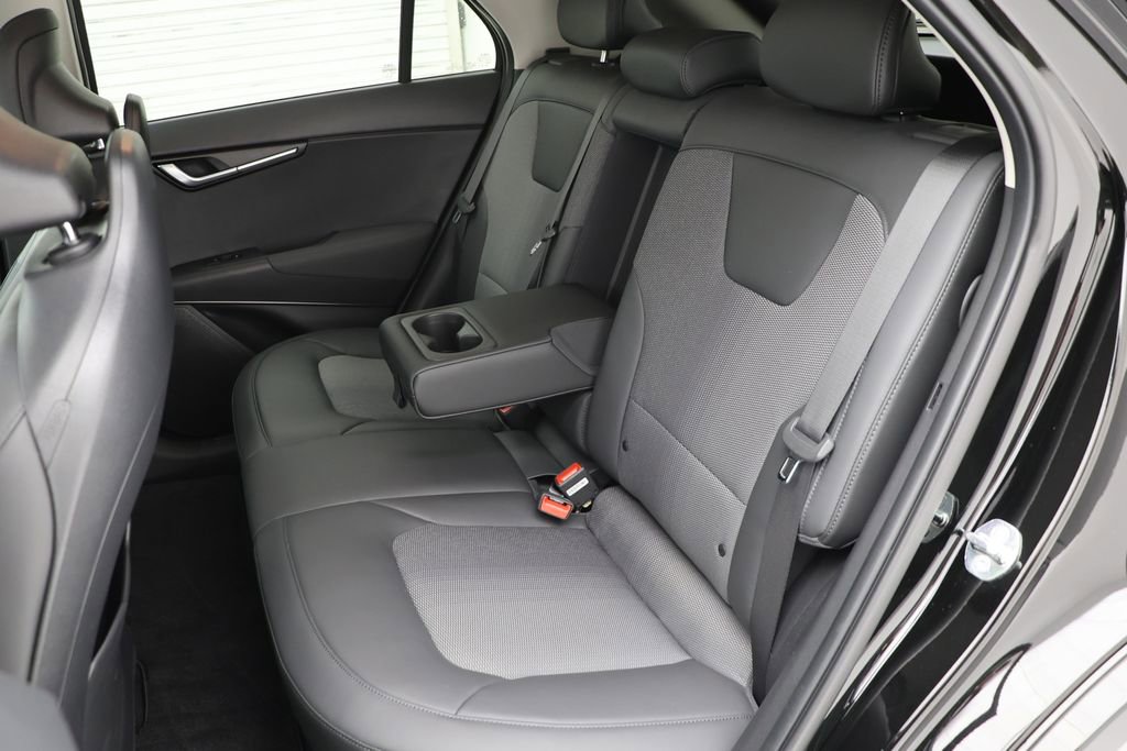 Used 2024 Kia Niro Wind w/ Wind Preserve Package FWD image 11