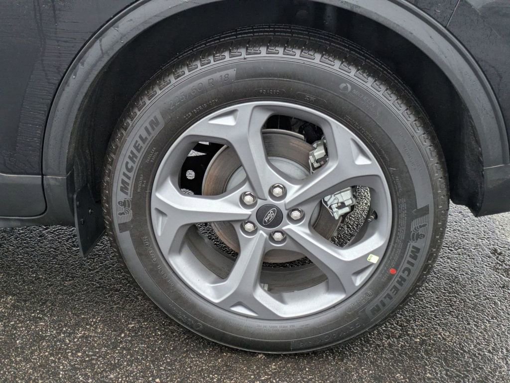 New 2026 Ford Escape ST-Line w/ Cold Weather Package image 14