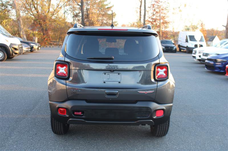 Used 2020 Jeep Renegade Trailhawk image 7