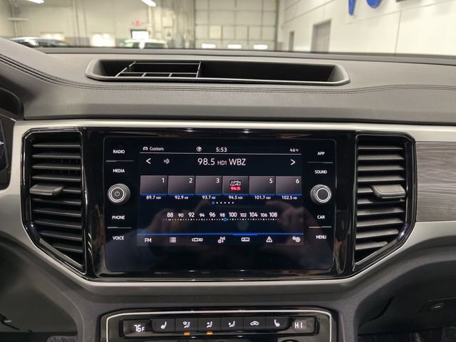 Used 2023 Volkswagen Atlas Cross Sport SE w/ Black Wheel Package image 21