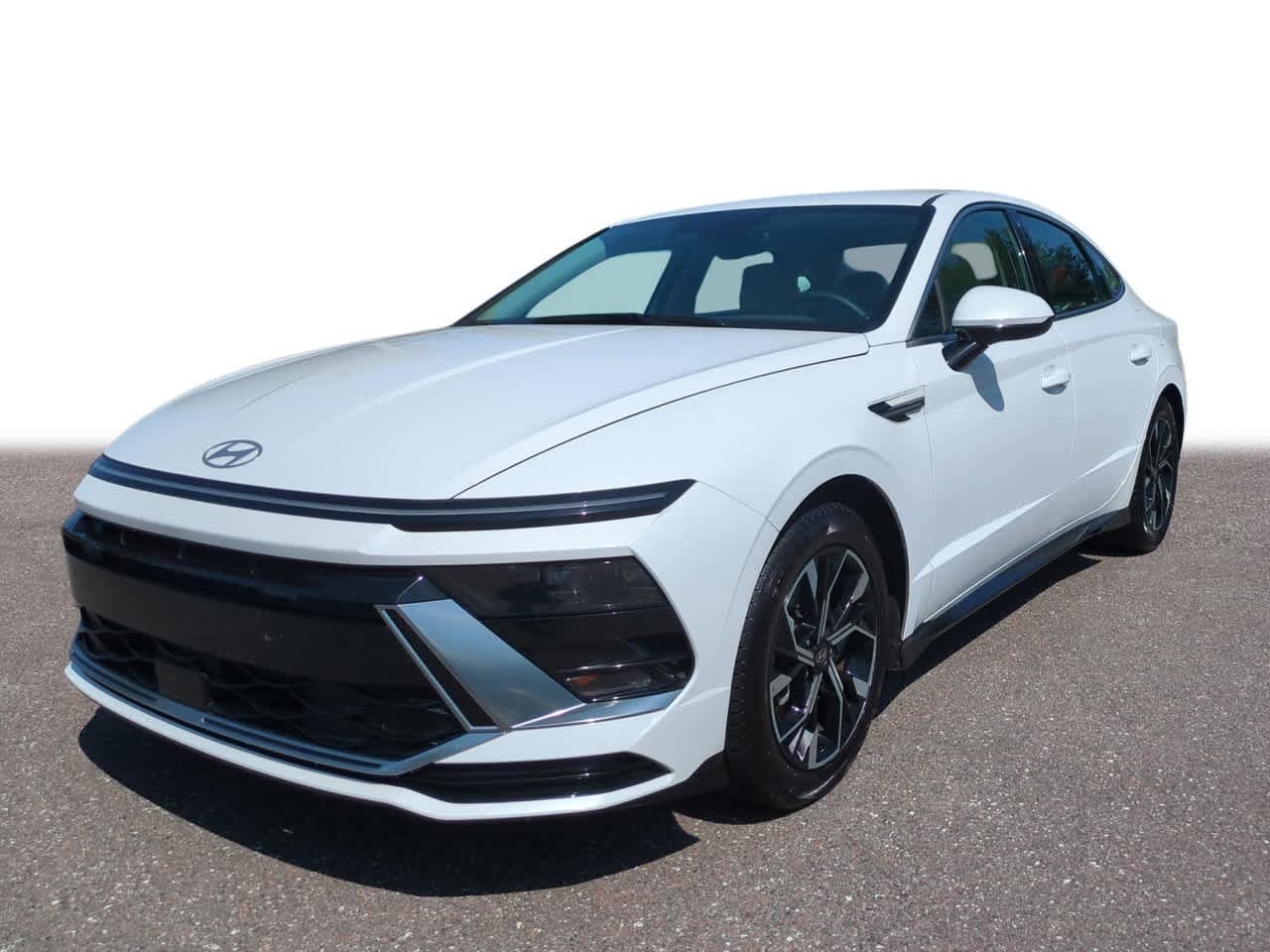 Used 2025 Hyundai Sonata SEL FWD image 1