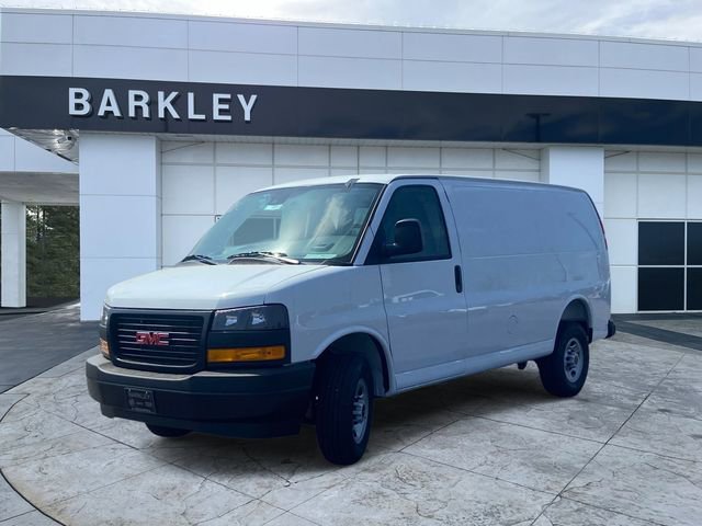 New 2026 GMC Savana 2500 w/ Driver Convenience Package image 5
