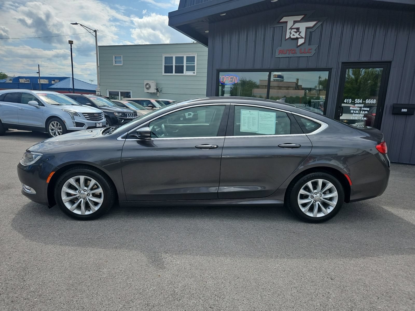 Used 2015 Chrysler 200 C w/ Navigation & Sound Group I FWD image 3