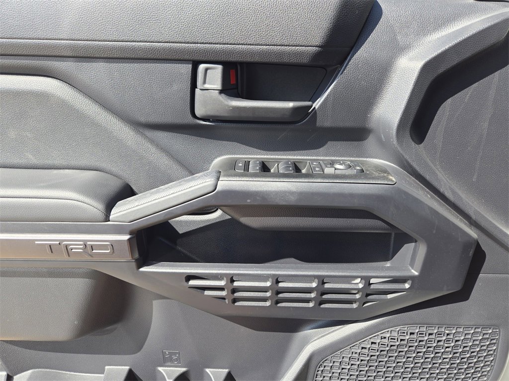 Used 2025 Toyota 4Runner TRD Off-Road image 18