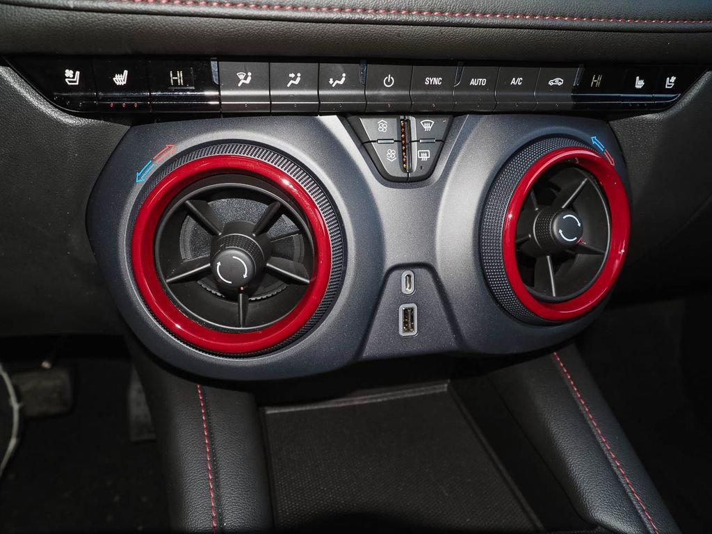 Certified 2022 Chevrolet Blazer RS w/ Enhanced Convenience Package image 14