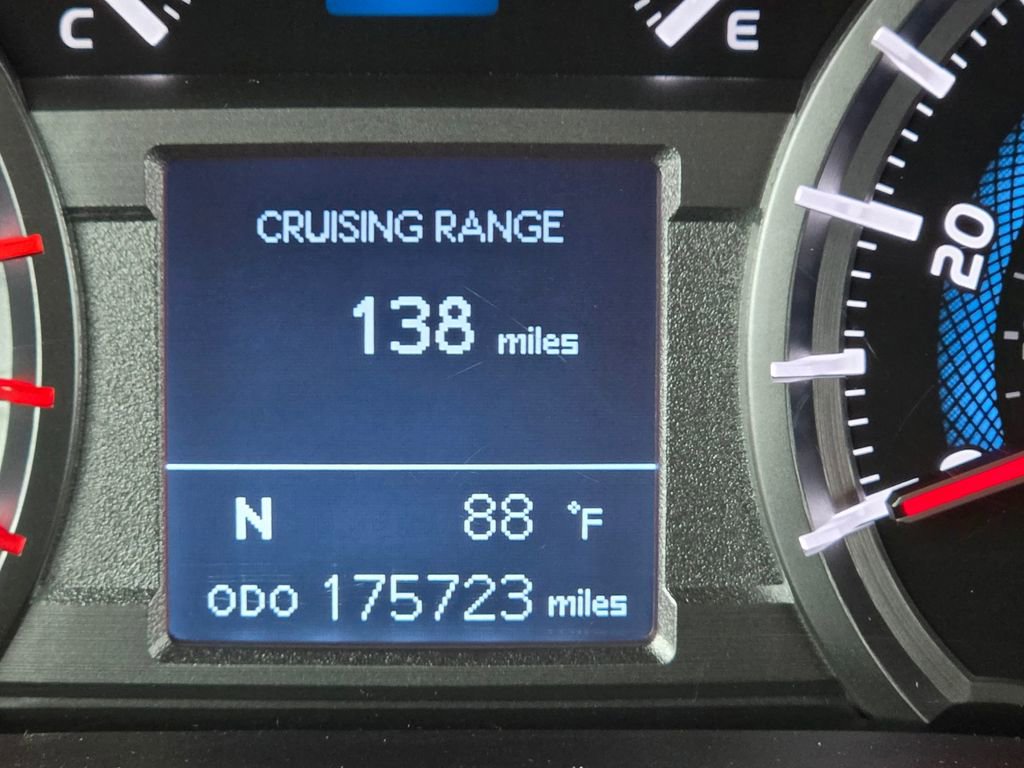 Used 2014 Toyota 4Runner SR5 AWD/4WD image 31