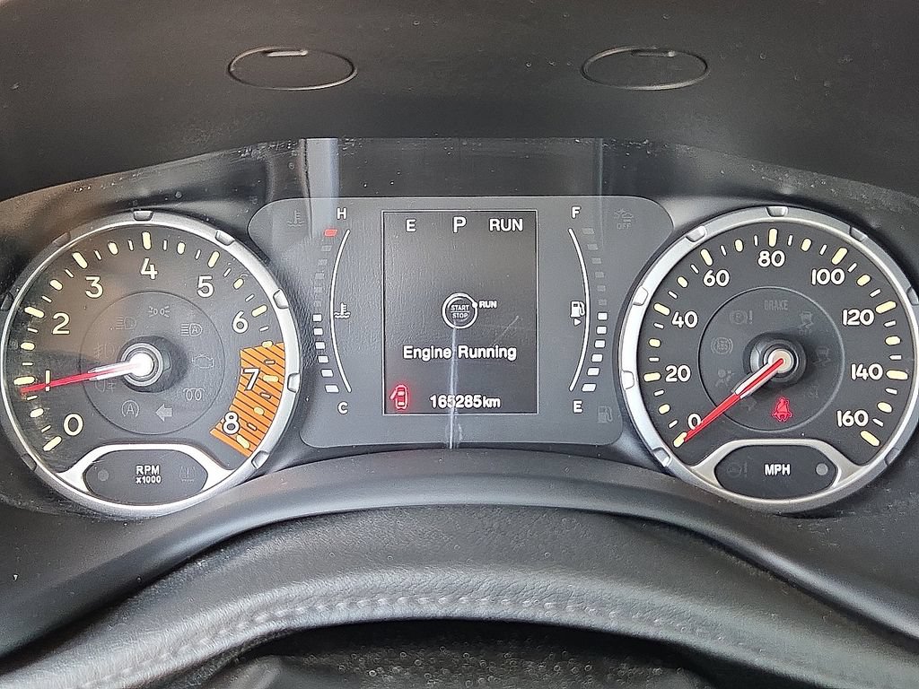 Used 2019 Jeep Renegade Latitude FWD image 18