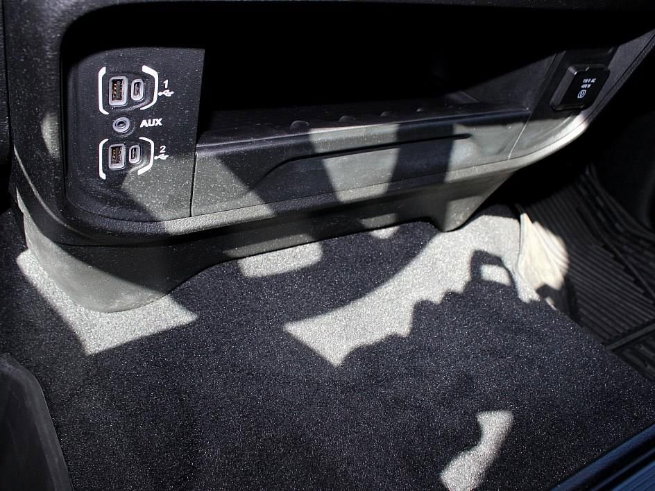 Used 2024 RAM 2500 Tradesman w/ Chrome Appearance Group image 19