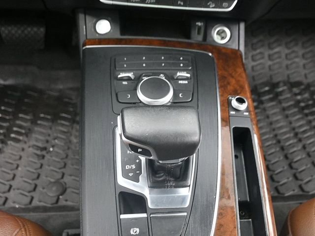 Used 2020 Audi Q5 2.0T Premium w/ Convenience Package image 18