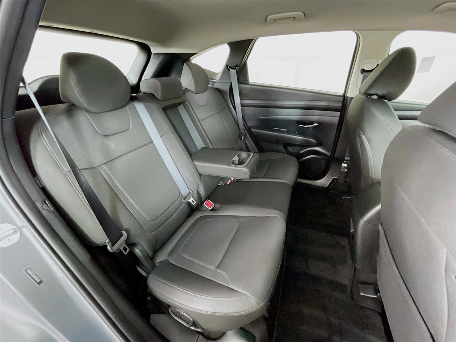 Certified 2025 Hyundai Tucson SE image 27