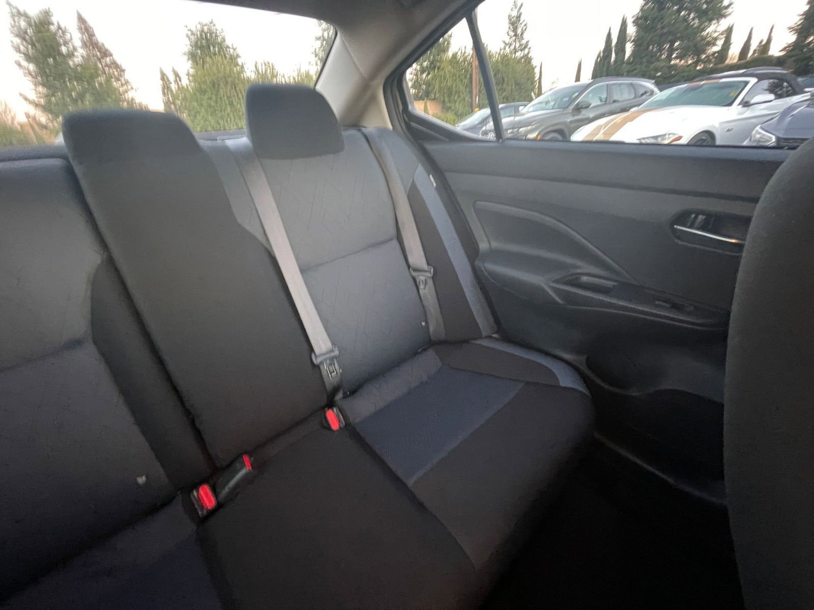 Used 2025 Nissan Versa SV image 36