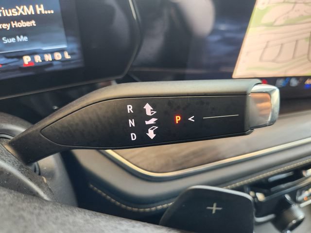 Used 2026 Chevrolet Tahoe Premier AWD/4WD image 24