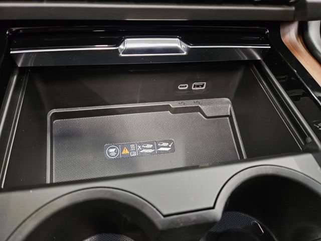New 2026 GMC Yukon Denali w/ Sun & Power Step Package AWD/4WD image 30