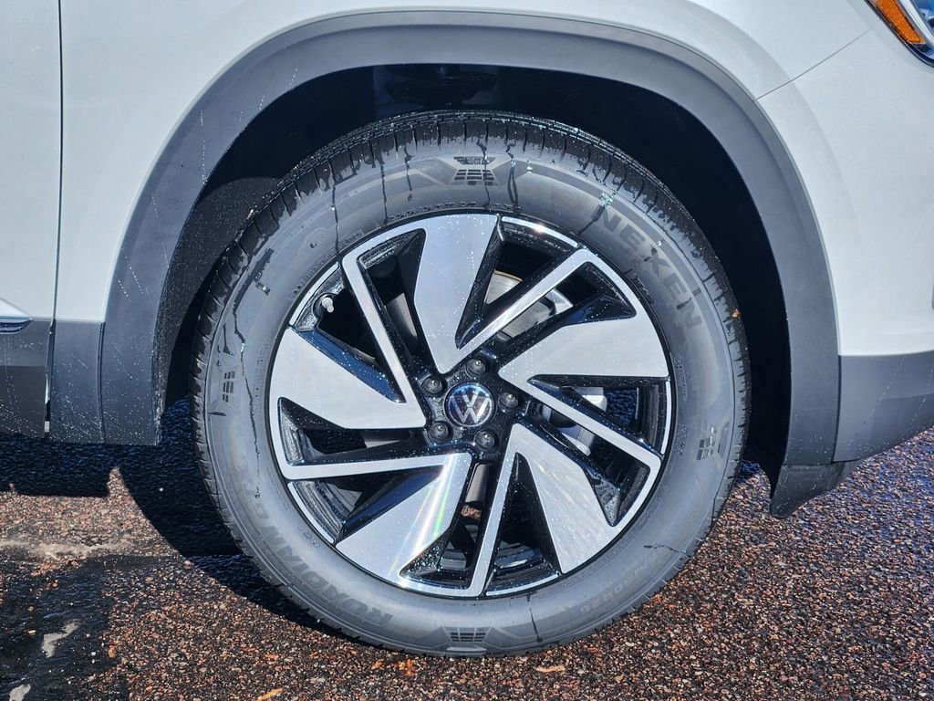 New 2026 Volkswagen Atlas SEL image 30