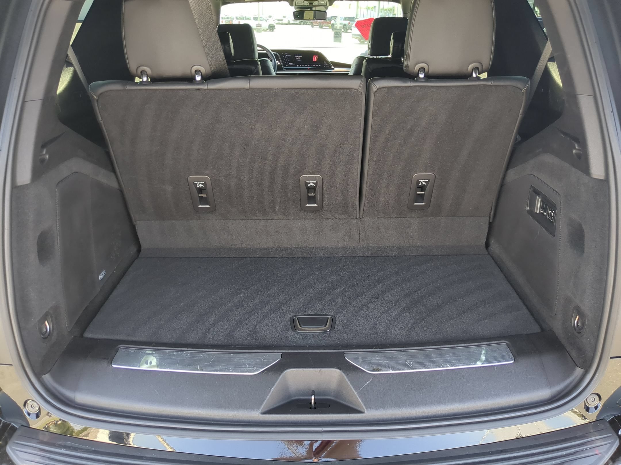 Certified 2022 Cadillac Escalade Luxury AWD/4WD image 24