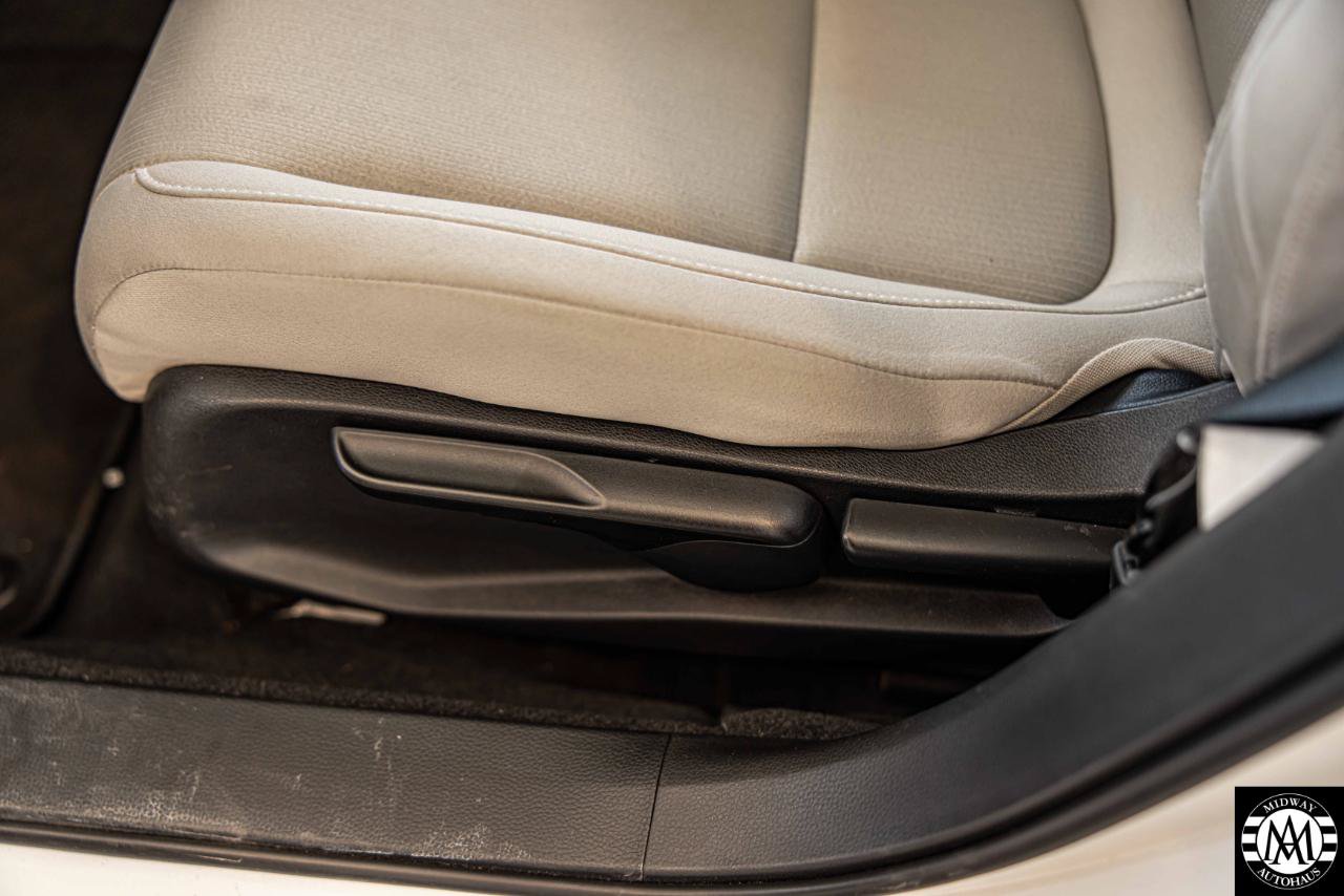 Used 2018 Honda Accord LX image 9