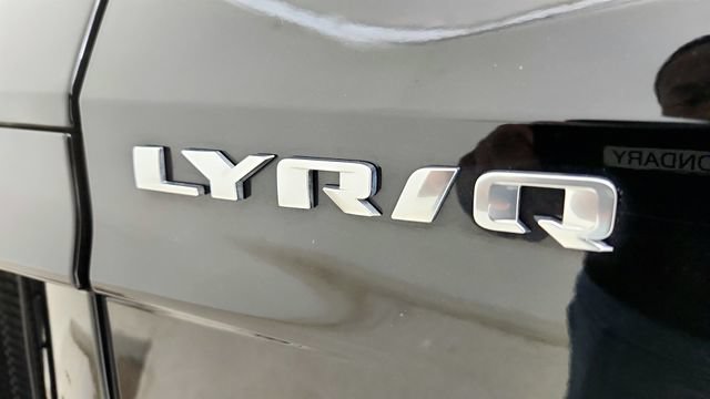 Used 2025 Cadillac Lyriq Luxury AWD/4WD image 33