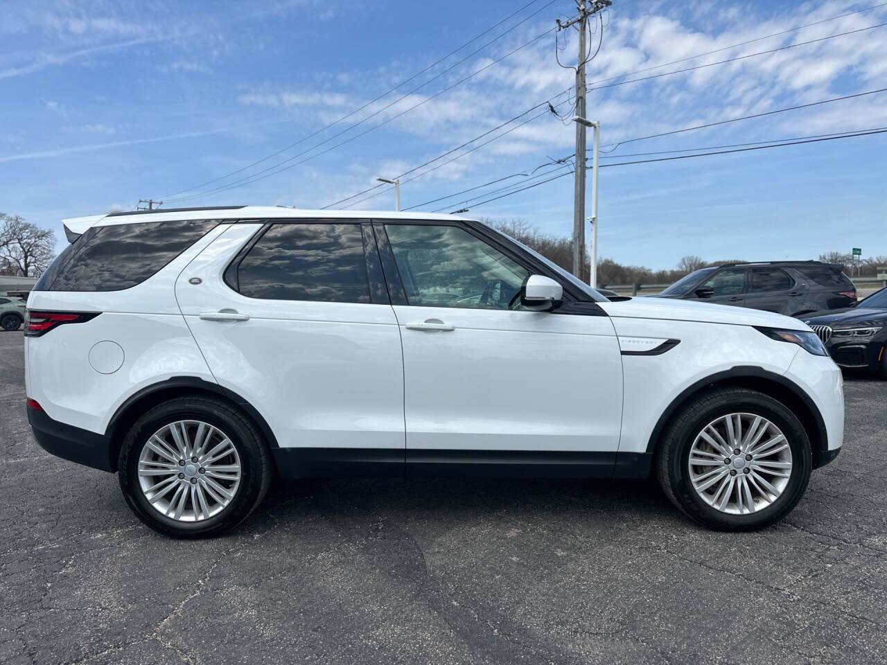 Used 2020 Land Rover Discovery HSE AWD/4WD image 6