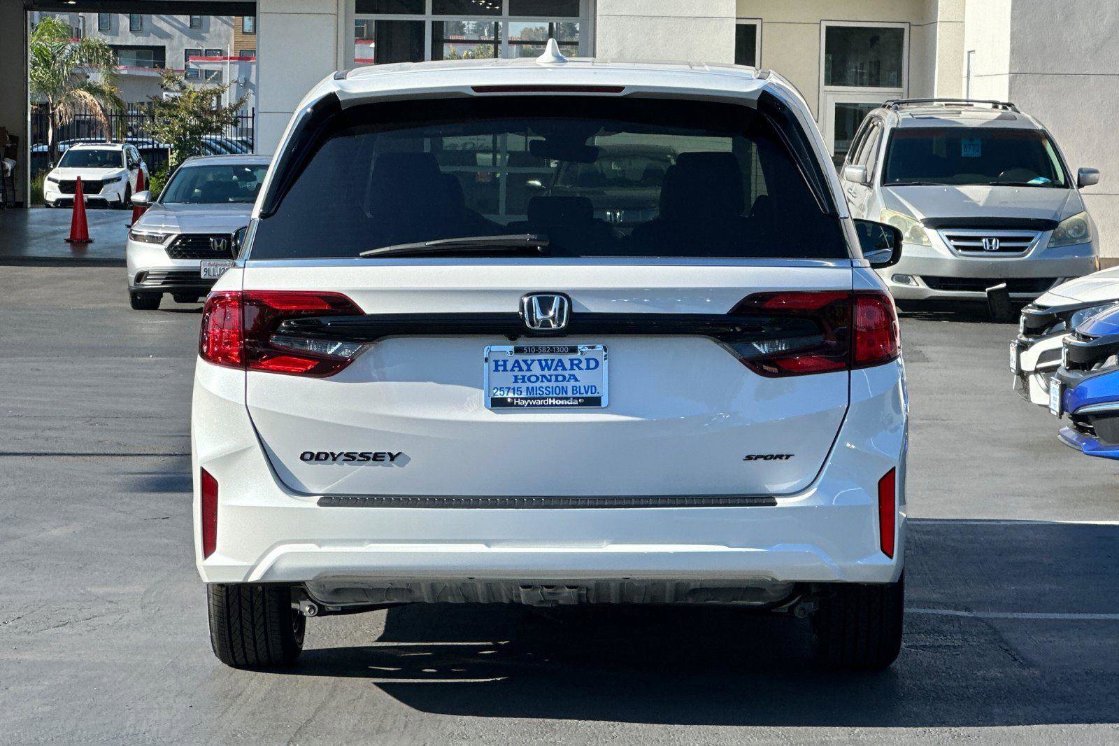 New 2026 Honda Odyssey Sport-L image 4