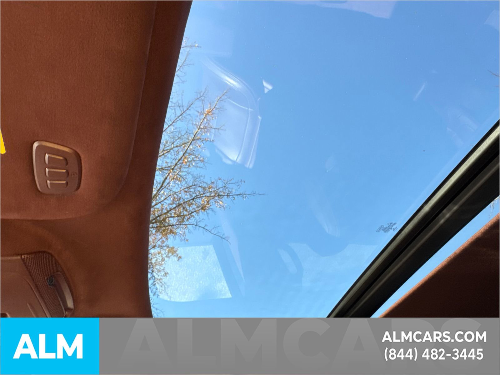 Used 2021 Lincoln Navigator Black Label w/ Cargo Convenience Package image 44