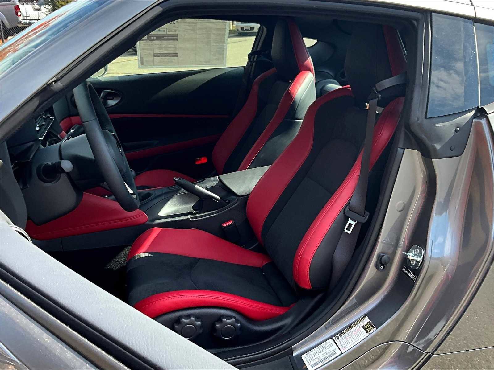 New 2024 Nissan Z Performance w/ Floor Mat Package image 10