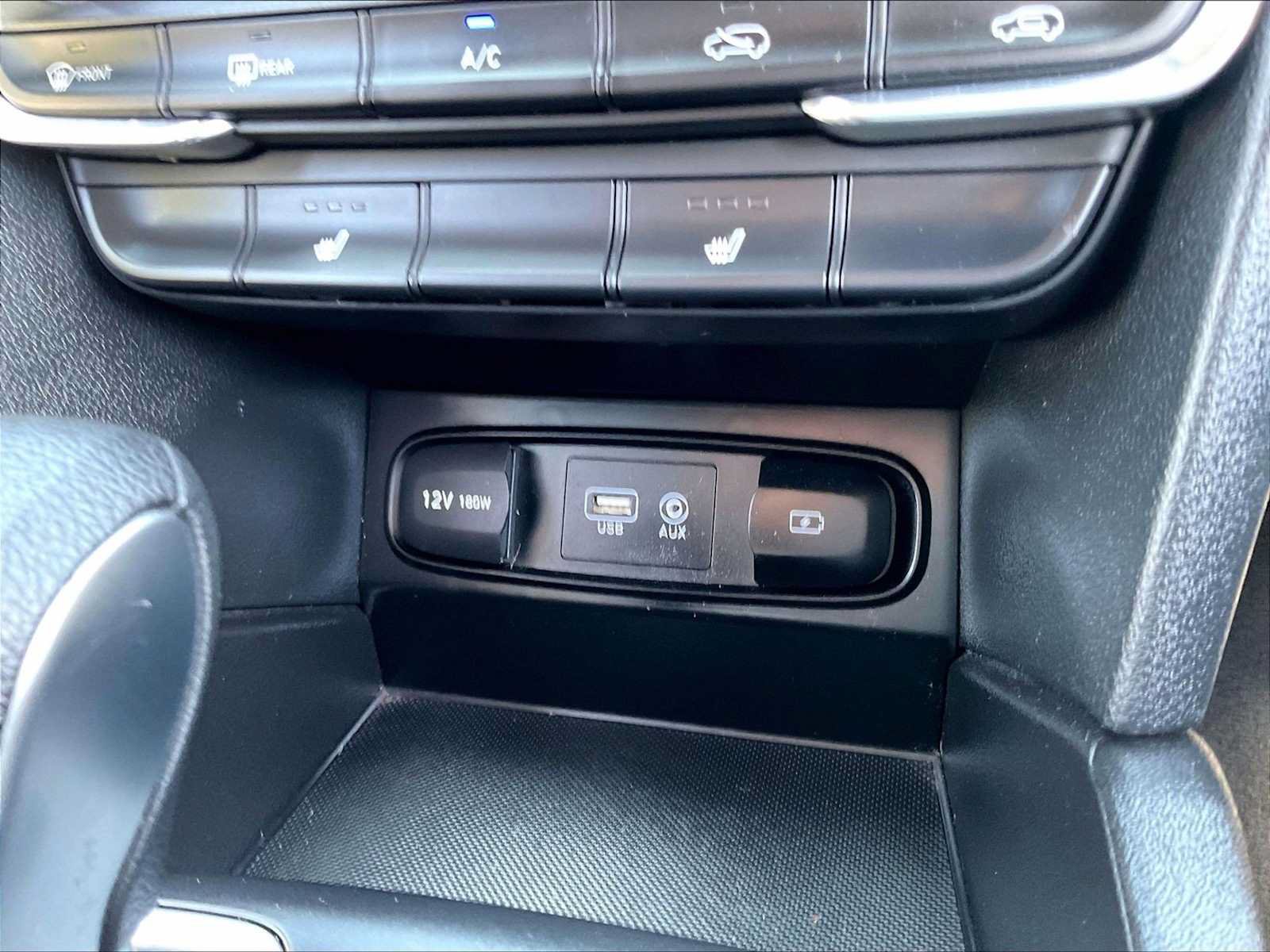 Used 2020 Hyundai Santa Fe SEL FWD image 35
