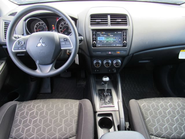 Used 2024 Mitsubishi Outlander Sport ES AWD/4WD image 15