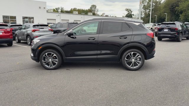 Certified 2023 Buick Encore GX Select w/ Safety Package II AWD/4WD image 5