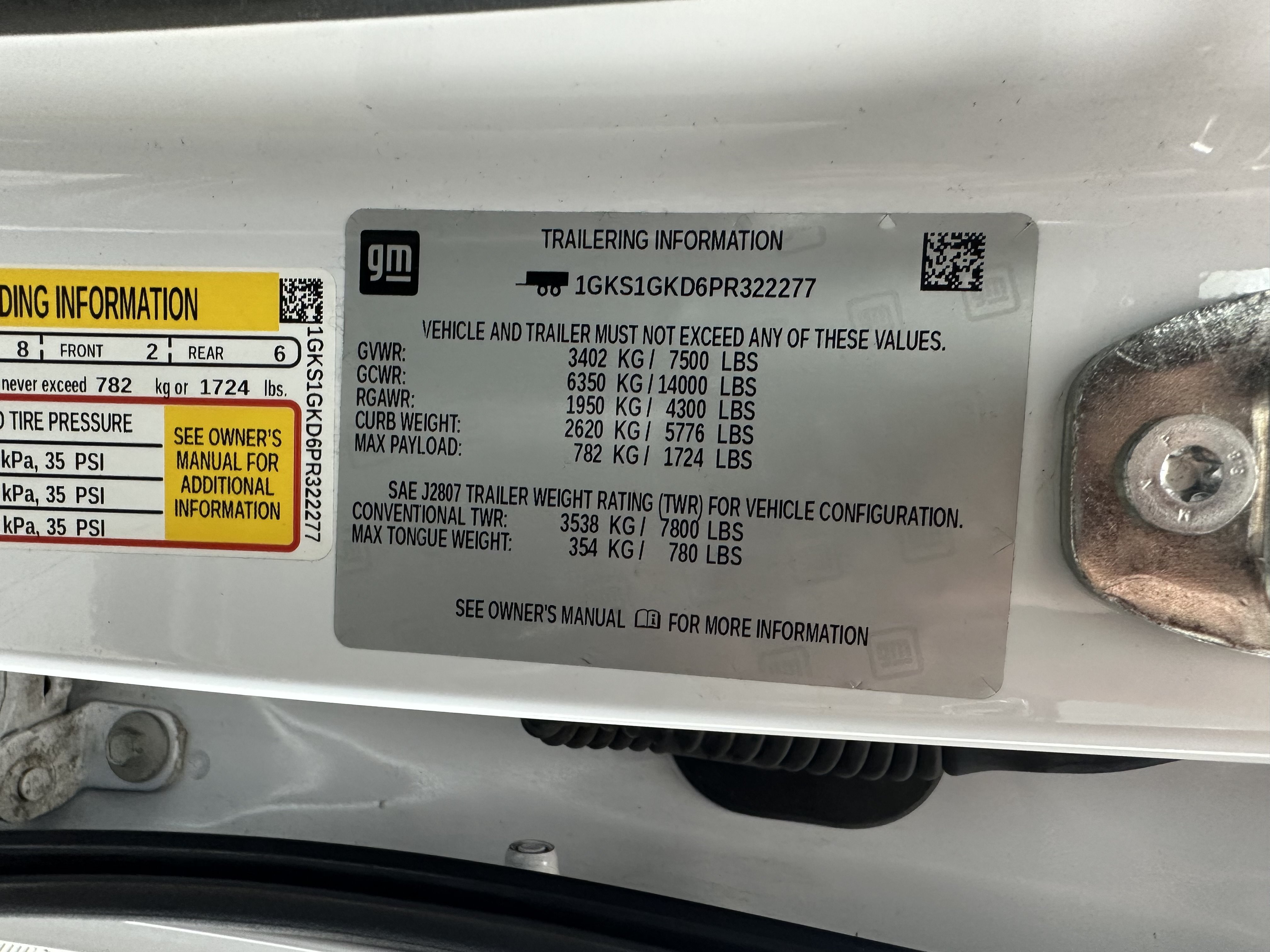 Used 2023 GMC Yukon XL SLT RWD image 12